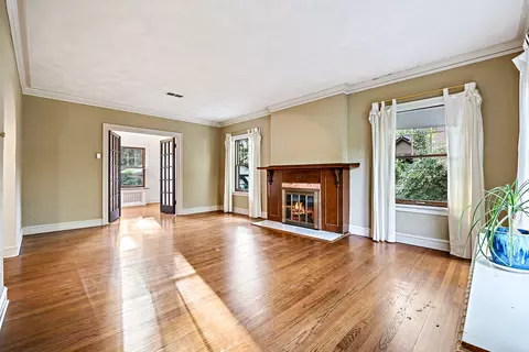634 Howard St, Wheaton, IL 60187 photo 6