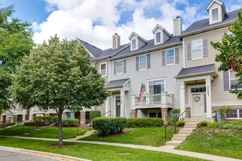 1143 Orangery Ct, Carol Stream, IL 60188