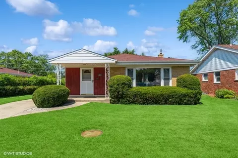 9008 Central Ave, Morton Grove, IL 60053