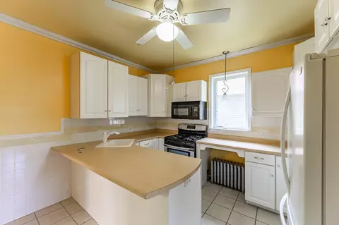 224 E 19th St, Lockport, IL 60441 photo 5