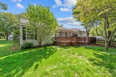 508 Ridgewood Dr, Cary, IL 60013 photo 32