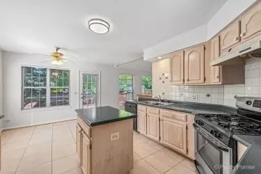508 Ridgewood Dr, Cary, IL 60013 photo 12