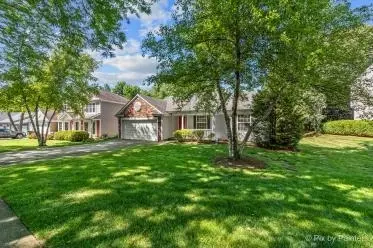 508 Ridgewood Dr, Cary, IL 60013 photo 3