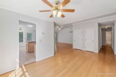 508 Ridgewood Dr, Cary, IL 60013 photo 9