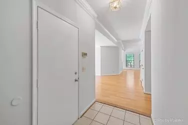 508 Ridgewood Dr, Cary, IL 60013 photo 5