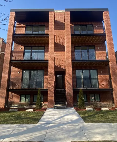 3538 N Lowell Ave #1N, Chicago, IL 60618