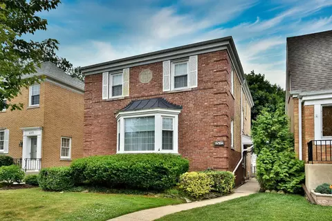 6519 W Palatine Ave, Chicago, IL 60631