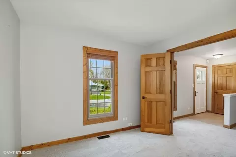 263 Pilgrims Path, Gurnee, IL 60031 photo 13