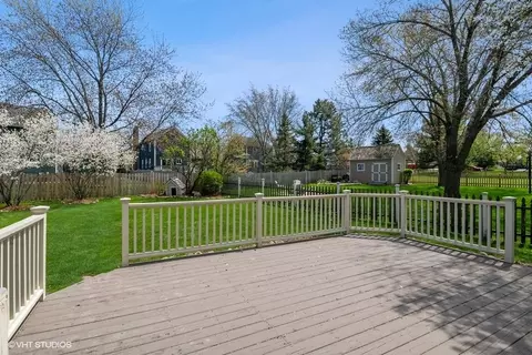 263 Pilgrims Path, Gurnee, IL 60031 photo 22