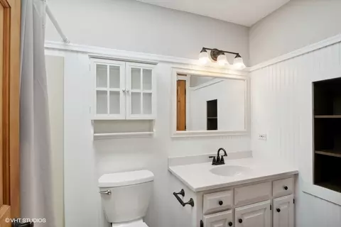 263 Pilgrims Path, Gurnee, IL 60031 photo 17
