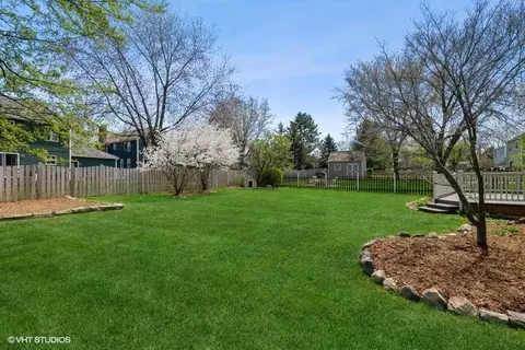 263 Pilgrims Path, Gurnee, IL 60031 photo 24