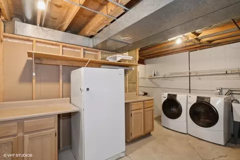 263 Pilgrims Path, Gurnee, IL 60031 photo 21