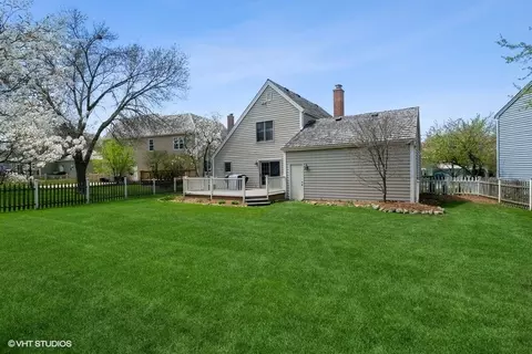 263 Pilgrims Path, Gurnee, IL 60031 photo 25