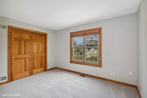 263 Pilgrims Path, Gurnee, IL 60031 photo 18