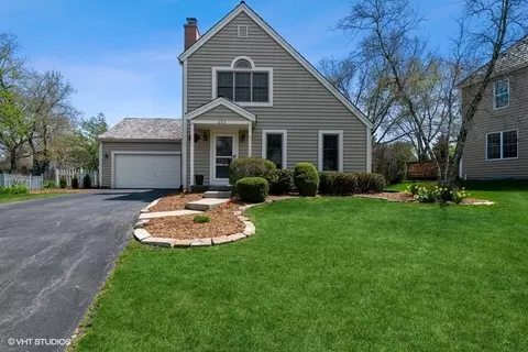263 Pilgrims Path, Gurnee, IL 60031