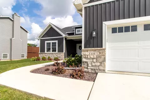 110 Raef Rd, Downs, IL 61736 photo 2