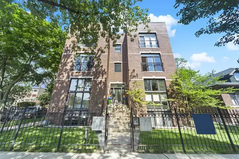 7257 N Hamilton Ave #2S, Chicago, IL 60645