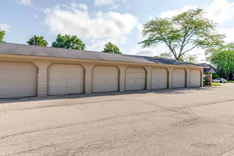 662 Beth Ct, Gurnee, IL 60031 photo 23