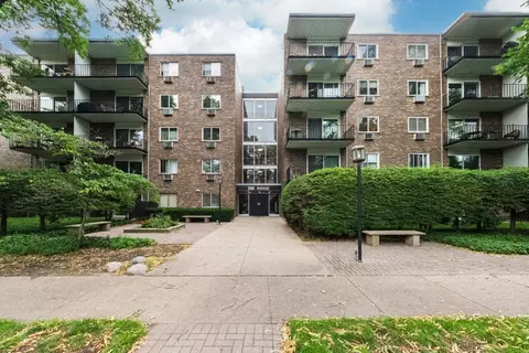 250 Ridge Ave #1K, Evanston, IL 60202