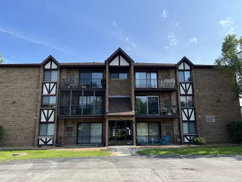 17525 71st Ct #3B, Tinley Park, IL 60477