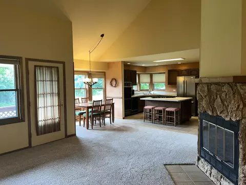 39 W139 Adobe Rdg, Elgin, IL 60124 photo 8