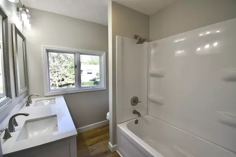 39 White Pl, Bloomington, IL 61701 photo 24
