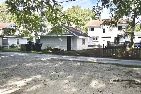 39 White Pl, Bloomington, IL 61701 photo 31