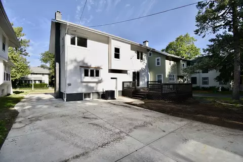 39 White Pl, Bloomington, IL 61701 photo 2