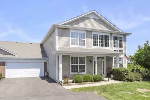 204 Belle Vue Ct #B, Sugar Grove, IL 60554