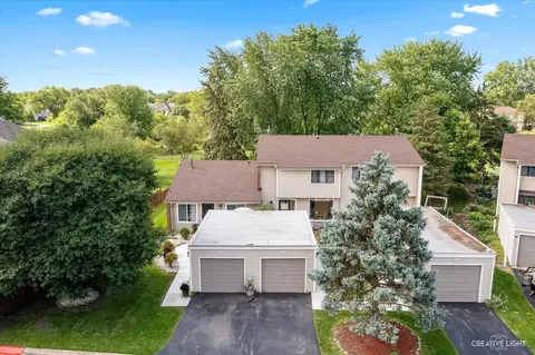 1059 Timberlake Ct, Aurora, IL 60506