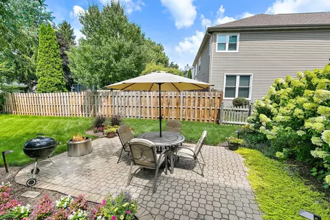 1010 Wakefield Dr, Elgin, IL 60120 photo 27