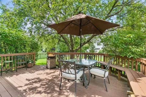 1010 Wakefield Dr, Elgin, IL 60120 photo 28