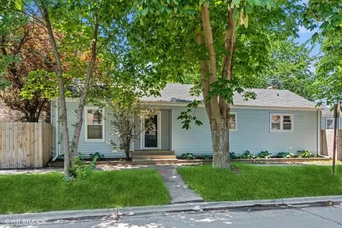 304 Elmwood Ave, Evanston, IL 60202