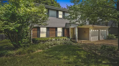 615 S Elm St, Palatine, IL 60067