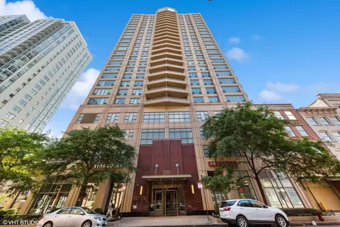 200 N Jefferson St #1406, Chicago, IL 60661