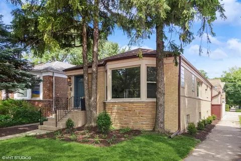 5001 N Francisco Ave, Chicago, IL 60625