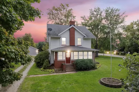 10 Lions Rd, Sandwich, IL 60548