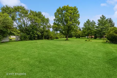 4270 Birch Dr, Gurnee, IL 60031 photo 20
