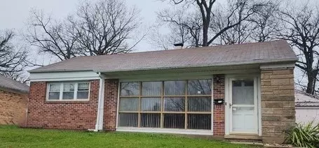310 Oakwood St, Park Forest, IL 60466