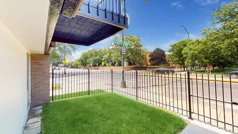 1301 E 55th St, Chicago, IL 60615 photo 3