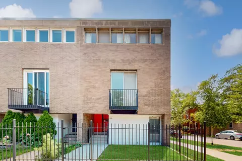1301 E 55th St, Chicago, IL 60615 photo 2