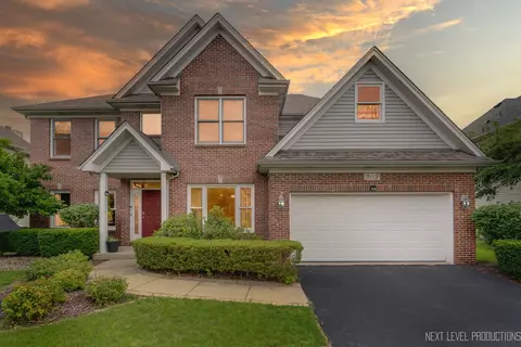 3119 Wild Meadow Ln, Aurora, IL 60504
