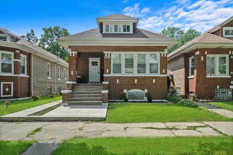 8844 S Parnell Ave, Chicago, IL 60620