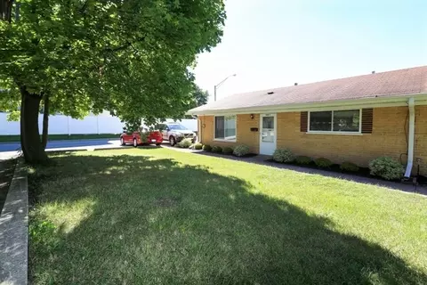 9471 Sumac Rd #H, Des Plaines, IL 60016
