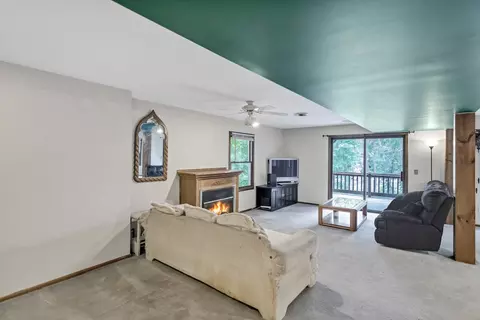 1010 W Dale Ave, Mchenry, IL 60051 photo 22