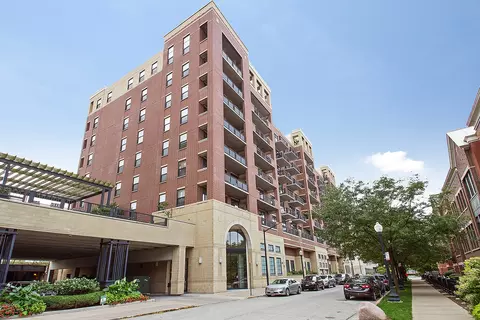 833 W 15th Pl #503, Chicago, IL 60608