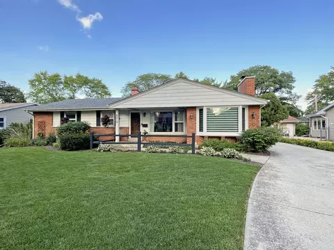 6219 Park Ave, Downers Grove, IL 60516