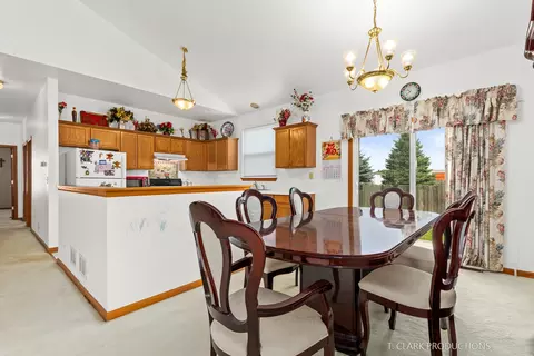 24010 W Marathon Ln, Plainfield, IL 60585 photo 7
