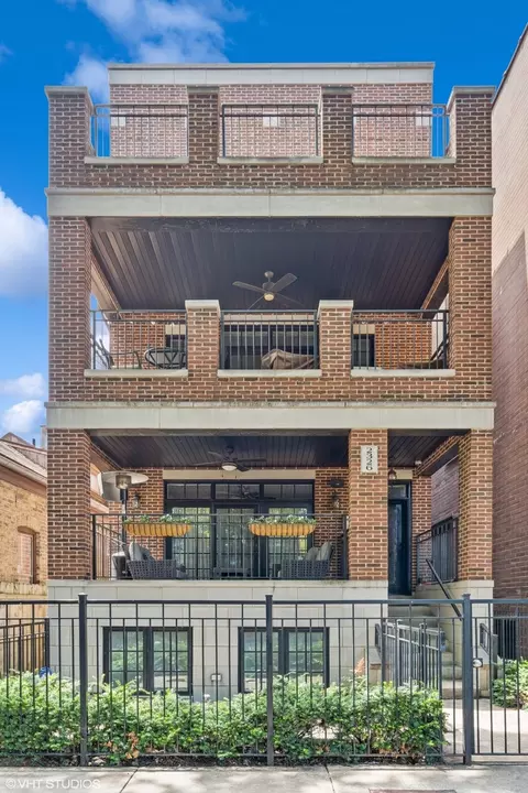 2326 N Greenview Ave #3, Chicago, IL 60614