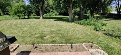 58 Maple St, Elgin, IL 60123 photo 8